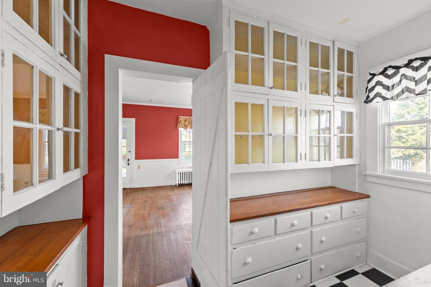 200 & 210 W FAIRFAX LN, WINCHESTER, Virginia 22601, 5 Bedrooms Bedrooms, ,3 BathroomsBathrooms,Residential,For sale,200 & 210 W FAIRFAX LN,VAWI2010072 MLS # VAWI2010072