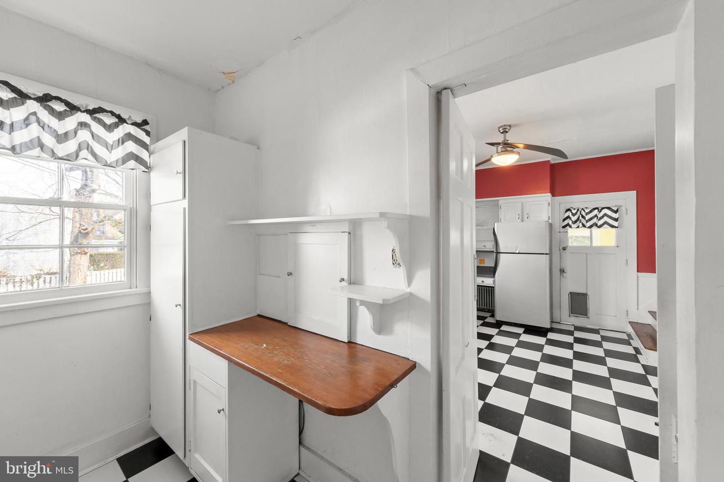 200 & 210 W FAIRFAX LN, WINCHESTER, Virginia 22601, 5 Bedrooms Bedrooms, ,3 BathroomsBathrooms,Residential,For sale,200 & 210 W FAIRFAX LN,VAWI2010072 MLS # VAWI2010072