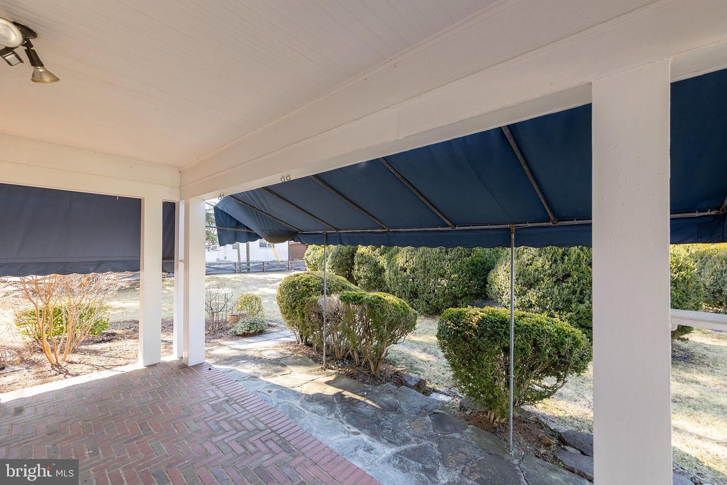 200 & 210 W FAIRFAX LN, WINCHESTER, Virginia 22601, 5 Bedrooms Bedrooms, ,3 BathroomsBathrooms,Residential,For sale,200 & 210 W FAIRFAX LN,VAWI2010072 MLS # VAWI2010072