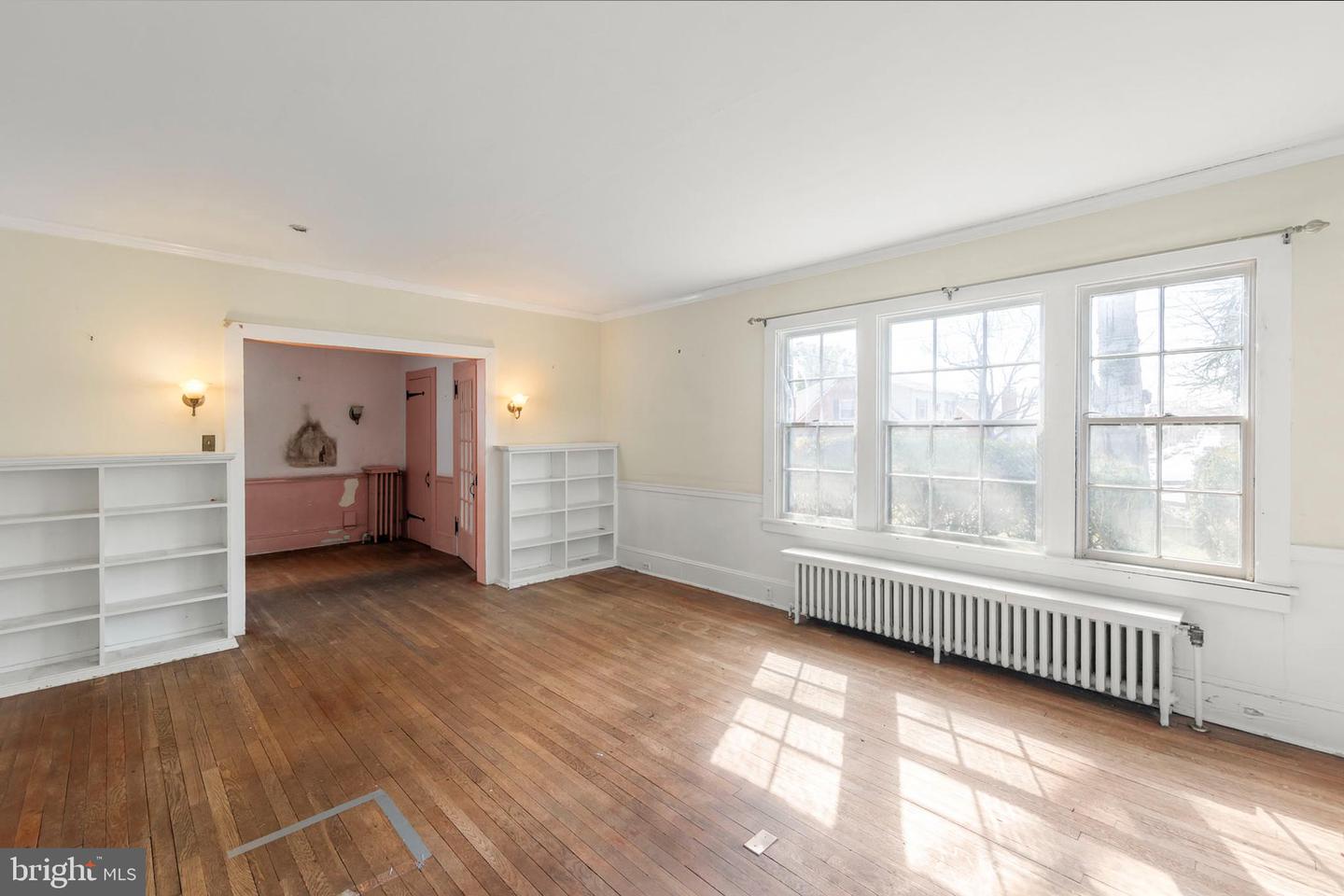 200 & 210 W FAIRFAX LN, WINCHESTER, Virginia 22601, 5 Bedrooms Bedrooms, ,3 BathroomsBathrooms,Residential,For sale,200 & 210 W FAIRFAX LN,VAWI2010072 MLS # VAWI2010072