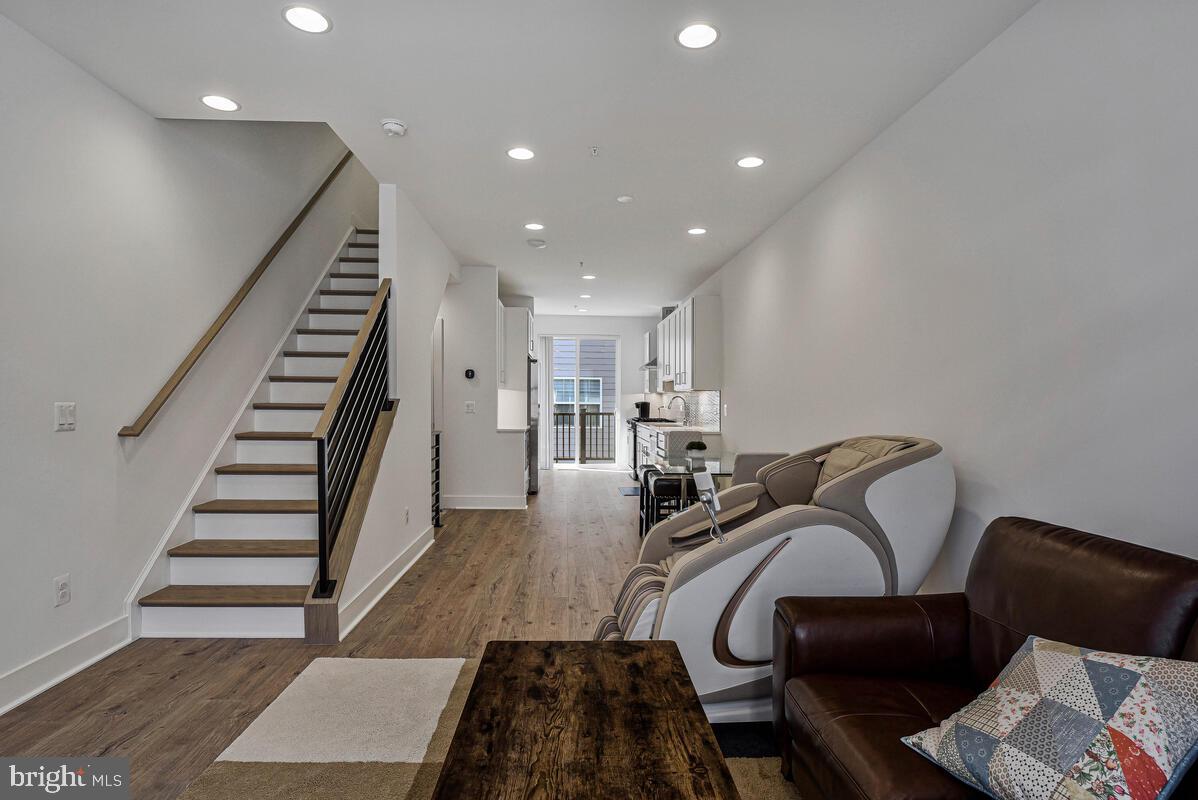 7367 BLADE DR, FALLS CHURCH, Virginia 22042, 3 Bedrooms Bedrooms, ,3 BathroomsBathrooms,Residential,For sale,7367 BLADE DR,VAFX2293290 MLS # VAFX2293290