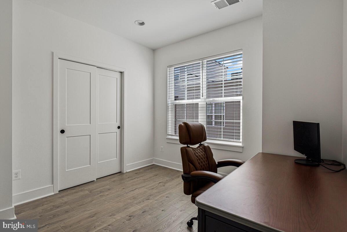 7367 BLADE DR, FALLS CHURCH, Virginia 22042, 3 Bedrooms Bedrooms, ,3 BathroomsBathrooms,Residential,For sale,7367 BLADE DR,VAFX2293290 MLS # VAFX2293290