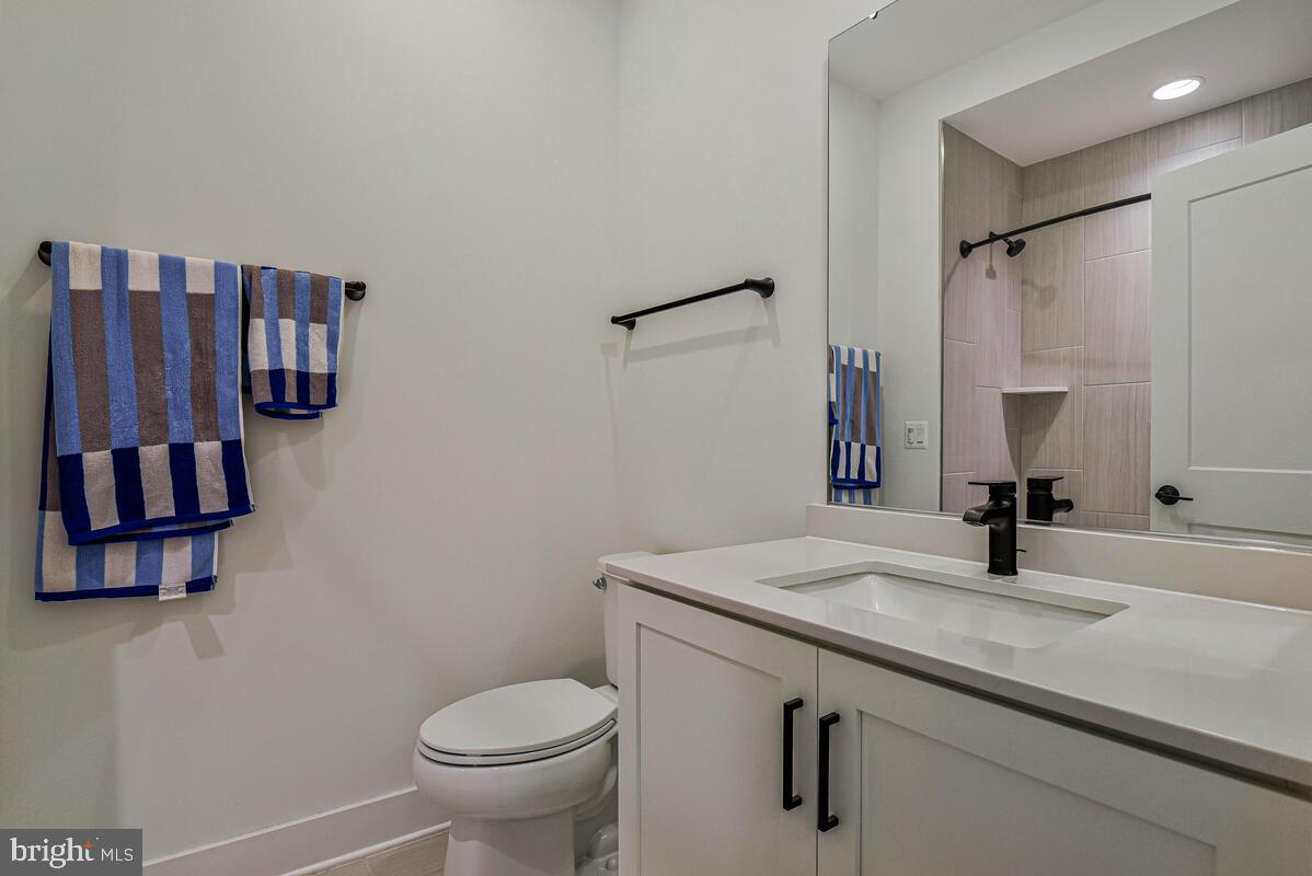 7367 BLADE DR, FALLS CHURCH, Virginia 22042, 3 Bedrooms Bedrooms, ,3 BathroomsBathrooms,Residential,For sale,7367 BLADE DR,VAFX2293290 MLS # VAFX2293290