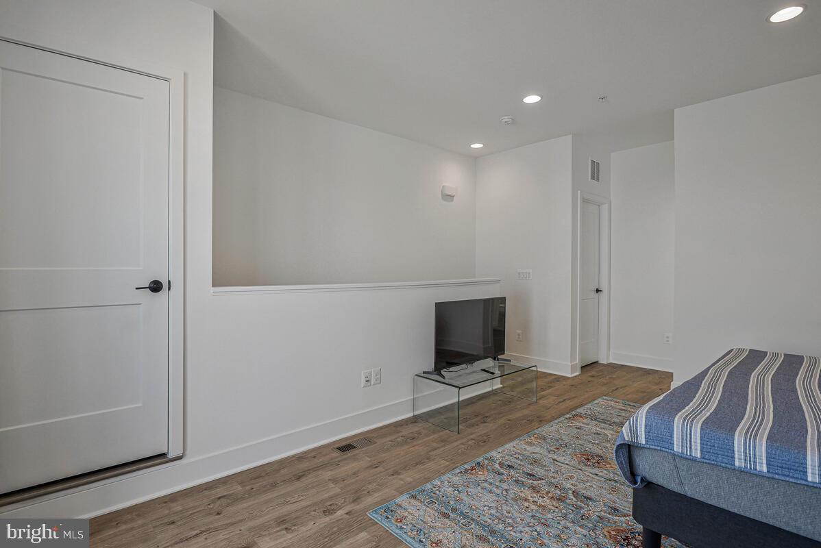 7367 BLADE DR, FALLS CHURCH, Virginia 22042, 3 Bedrooms Bedrooms, ,3 BathroomsBathrooms,Residential,For sale,7367 BLADE DR,VAFX2293290 MLS # VAFX2293290