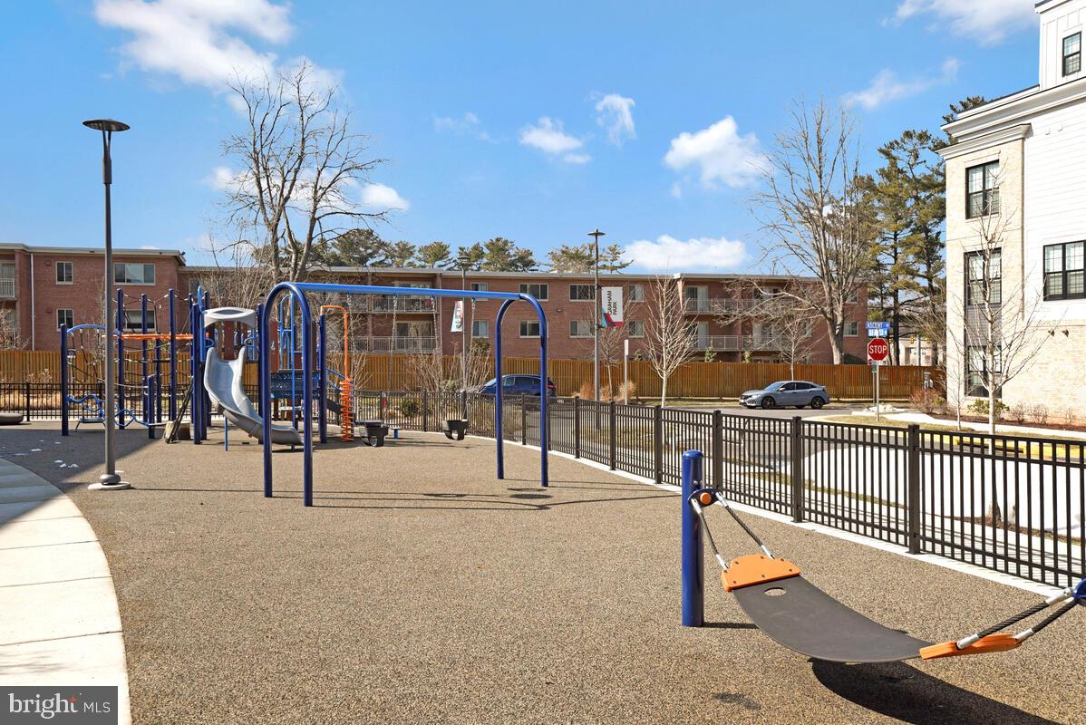 7367 BLADE DR, FALLS CHURCH, Virginia 22042, 3 Bedrooms Bedrooms, ,3 BathroomsBathrooms,Residential,For sale,7367 BLADE DR,VAFX2293290 MLS # VAFX2293290