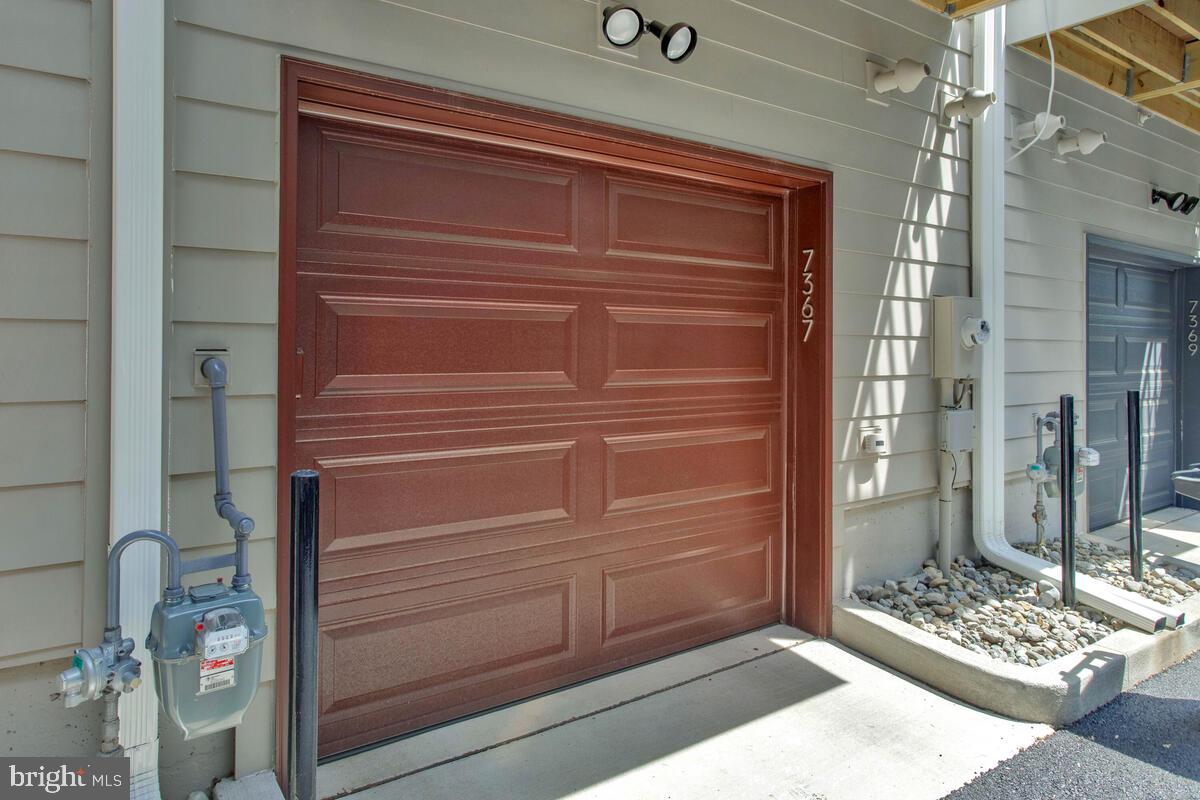 7367 BLADE DR, FALLS CHURCH, Virginia 22042, 3 Bedrooms Bedrooms, ,3 BathroomsBathrooms,Residential,For sale,7367 BLADE DR,VAFX2293290 MLS # VAFX2293290