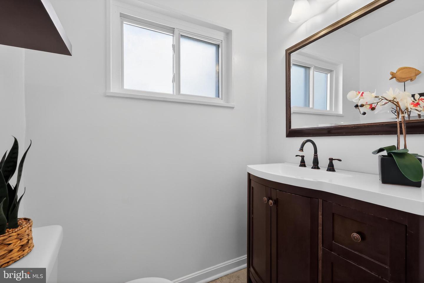 3164 PATRICK HENRY DR, FALLS CHURCH, Virginia 22044, 6 Bedrooms Bedrooms, ,3 BathroomsBathrooms,Residential,For sale,3164 PATRICK HENRY DR,VAFX2293610 MLS # VAFX2293610