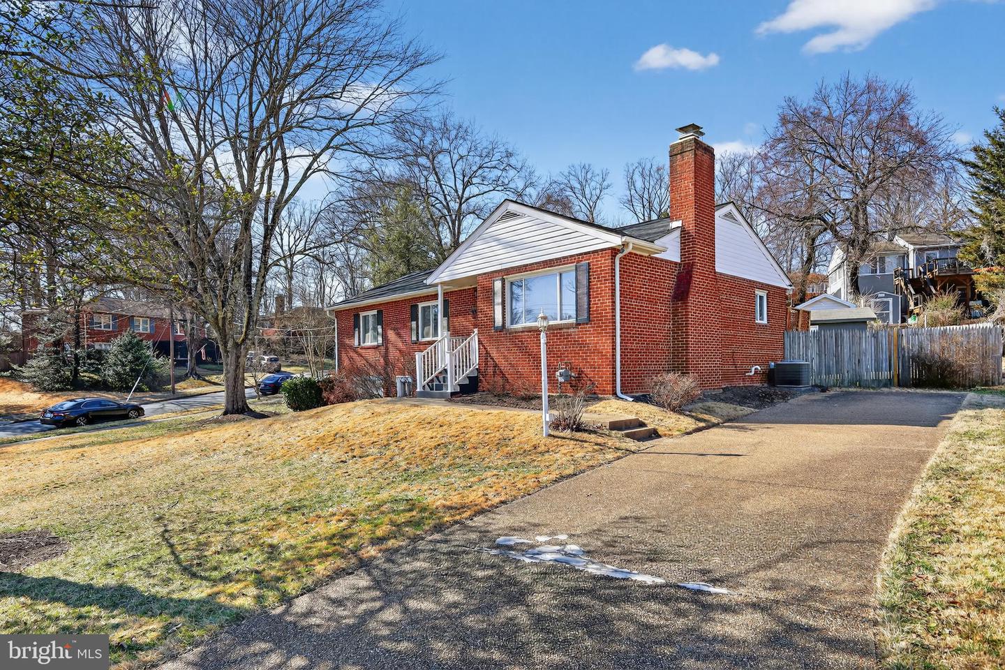 3164 PATRICK HENRY DR, FALLS CHURCH, Virginia 22044, 6 Bedrooms Bedrooms, ,3 BathroomsBathrooms,Residential,For sale,3164 PATRICK HENRY DR,VAFX2293610 MLS # VAFX2293610