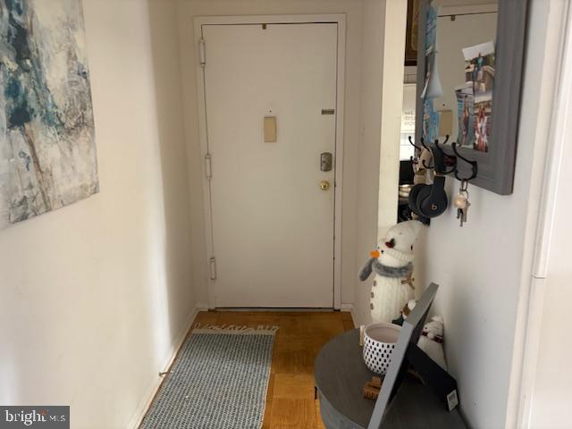 100 CHURCH ST NW #A-203, VIENNA, Virginia 22180, 1 Bedroom Bedrooms, 6 Rooms Rooms,1 BathroomBathrooms,Residential,For sale,100 CHURCH ST NW #A-203,VAFX2293626 MLS # VAFX2293626