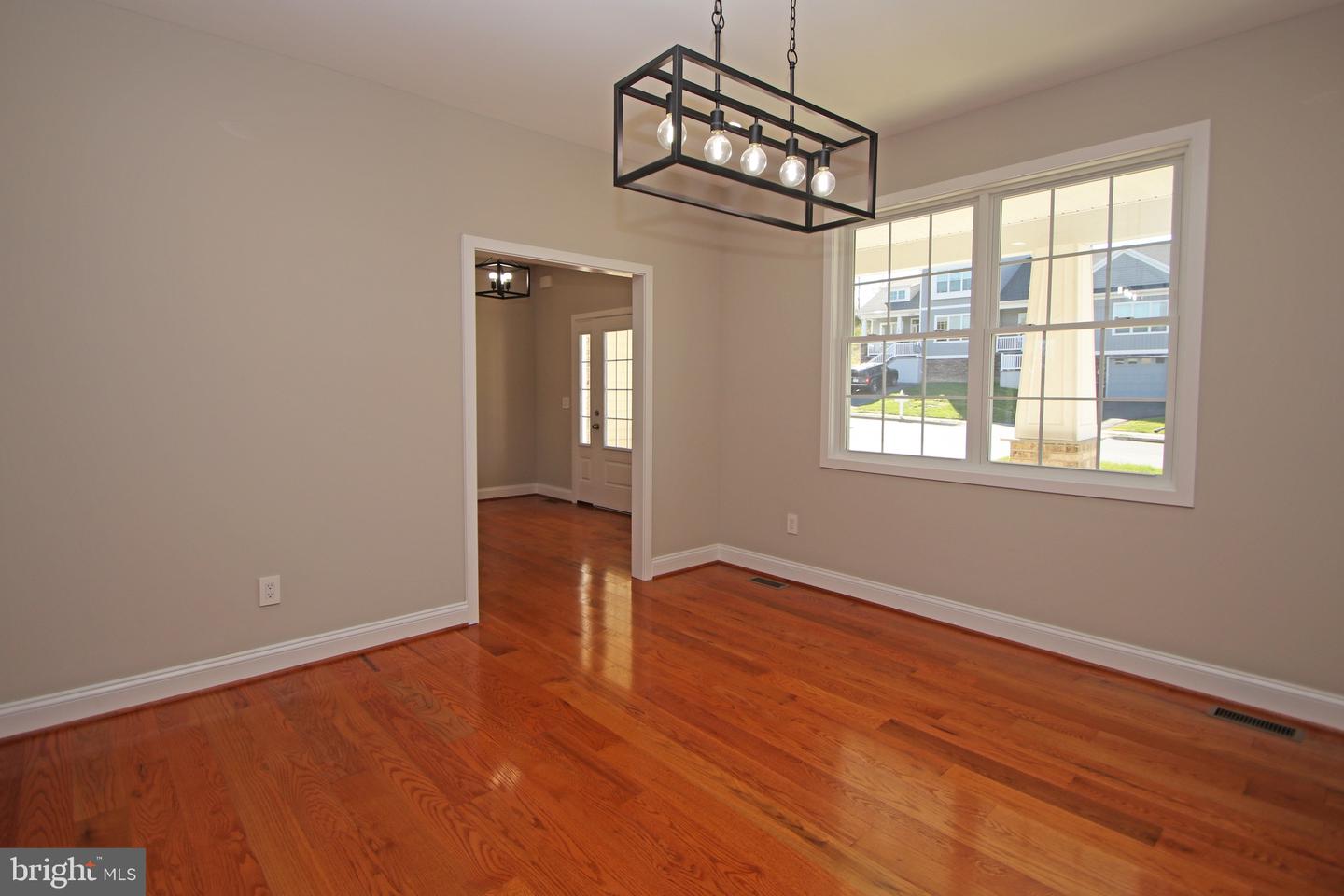 2060 WILLOW HILL DR, HARRISONBURG, Virginia 22801, 5 Bedrooms Bedrooms, ,3 BathroomsBathrooms,Residential,For sale,2060 WILLOW HILL DR,VAHC2000568 MLS # VAHC2000568