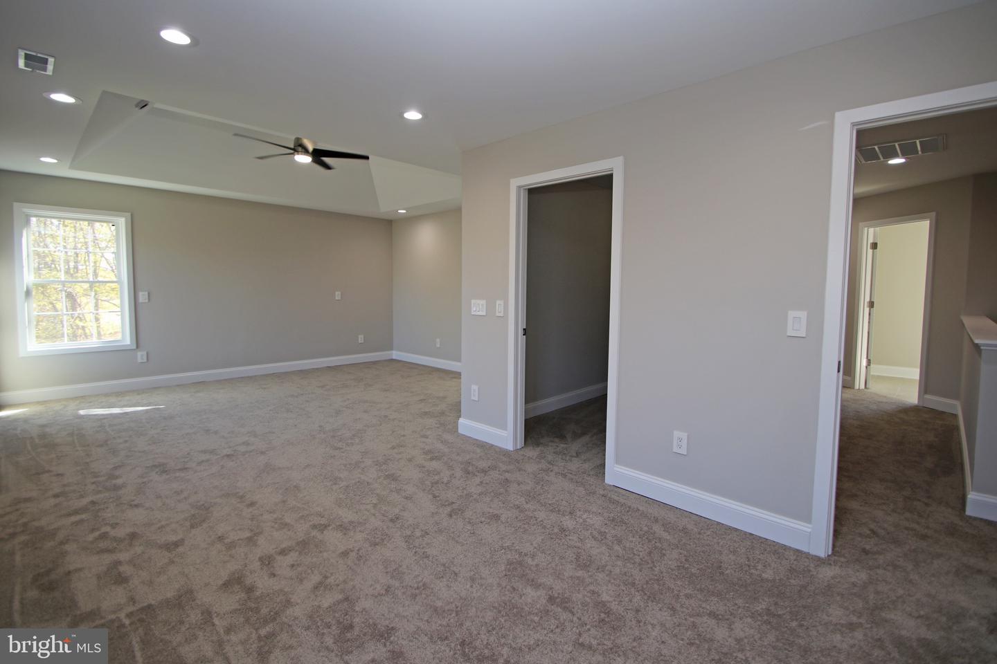 2060 WILLOW HILL DR, HARRISONBURG, Virginia 22801, 5 Bedrooms Bedrooms, ,3 BathroomsBathrooms,Residential,For sale,2060 WILLOW HILL DR,VAHC2000568 MLS # VAHC2000568