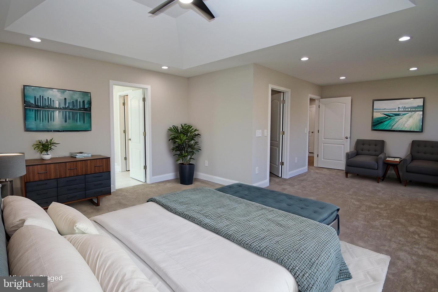 2060 WILLOW HILL DR, HARRISONBURG, Virginia 22801, 5 Bedrooms Bedrooms, ,3 BathroomsBathrooms,Residential,For sale,2060 WILLOW HILL DR,VAHC2000568 MLS # VAHC2000568