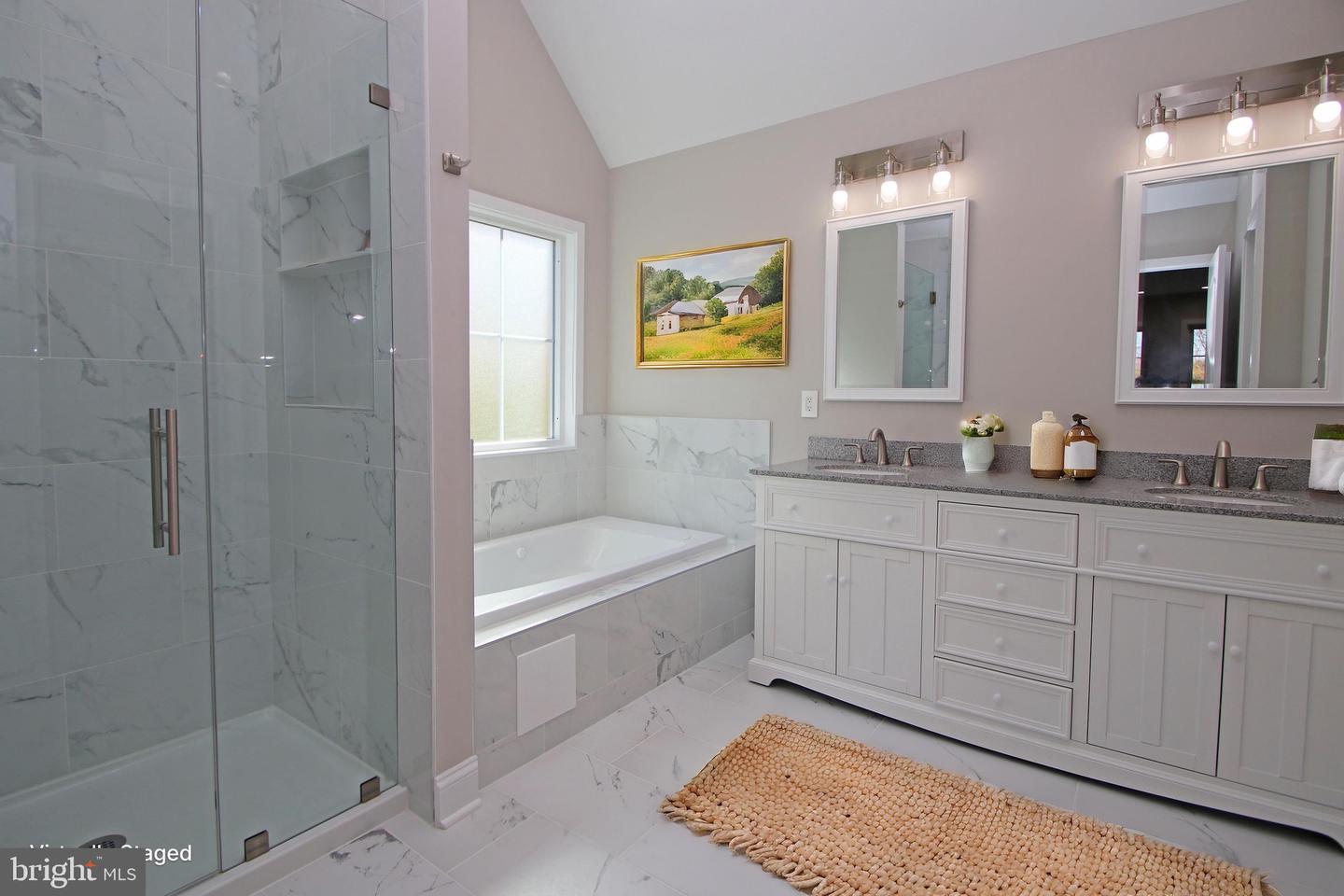 2060 WILLOW HILL DR, HARRISONBURG, Virginia 22801, 5 Bedrooms Bedrooms, ,3 BathroomsBathrooms,Residential,For sale,2060 WILLOW HILL DR,VAHC2000568 MLS # VAHC2000568