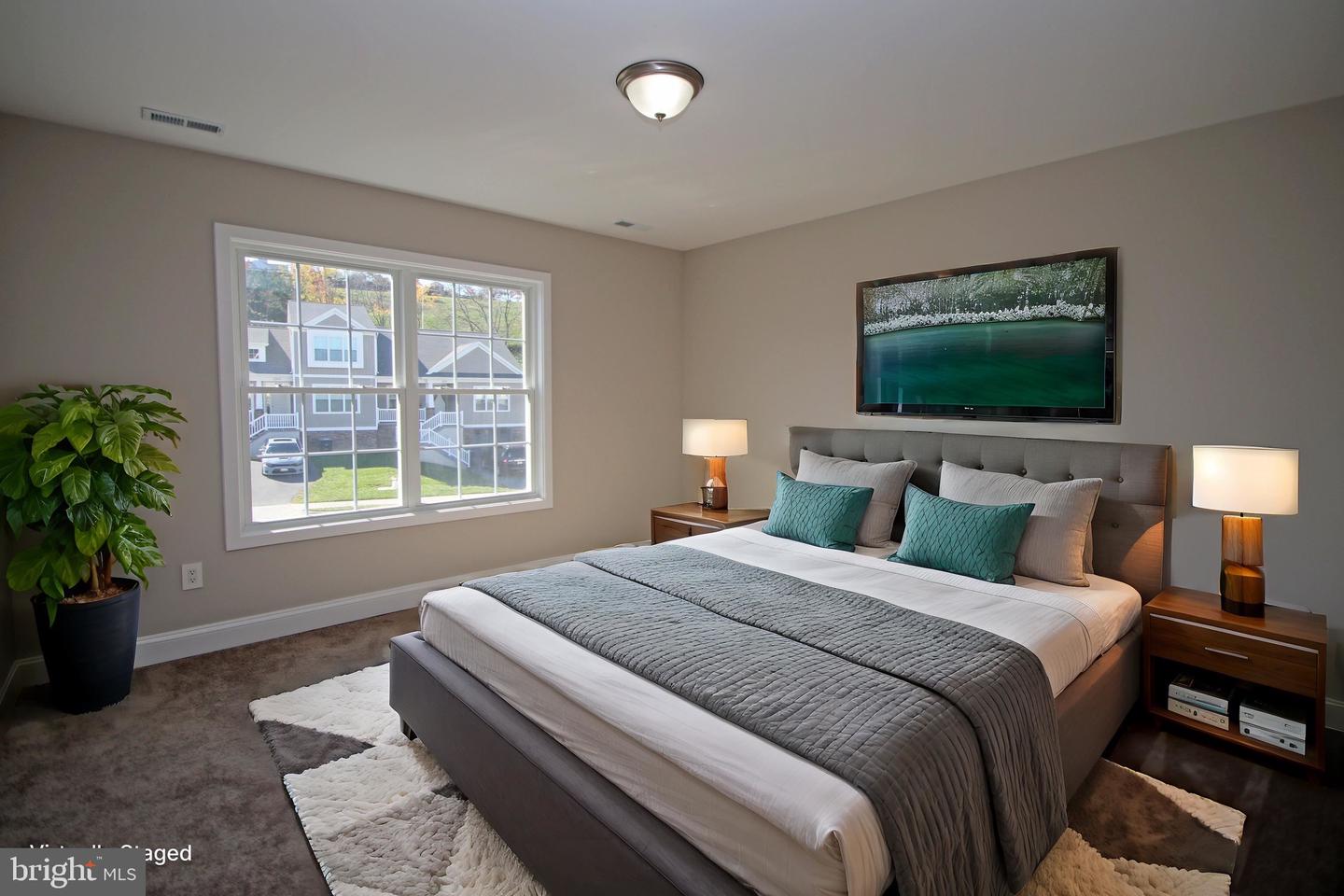 2060 WILLOW HILL DR, HARRISONBURG, Virginia 22801, 5 Bedrooms Bedrooms, ,3 BathroomsBathrooms,Residential,For sale,2060 WILLOW HILL DR,VAHC2000568 MLS # VAHC2000568