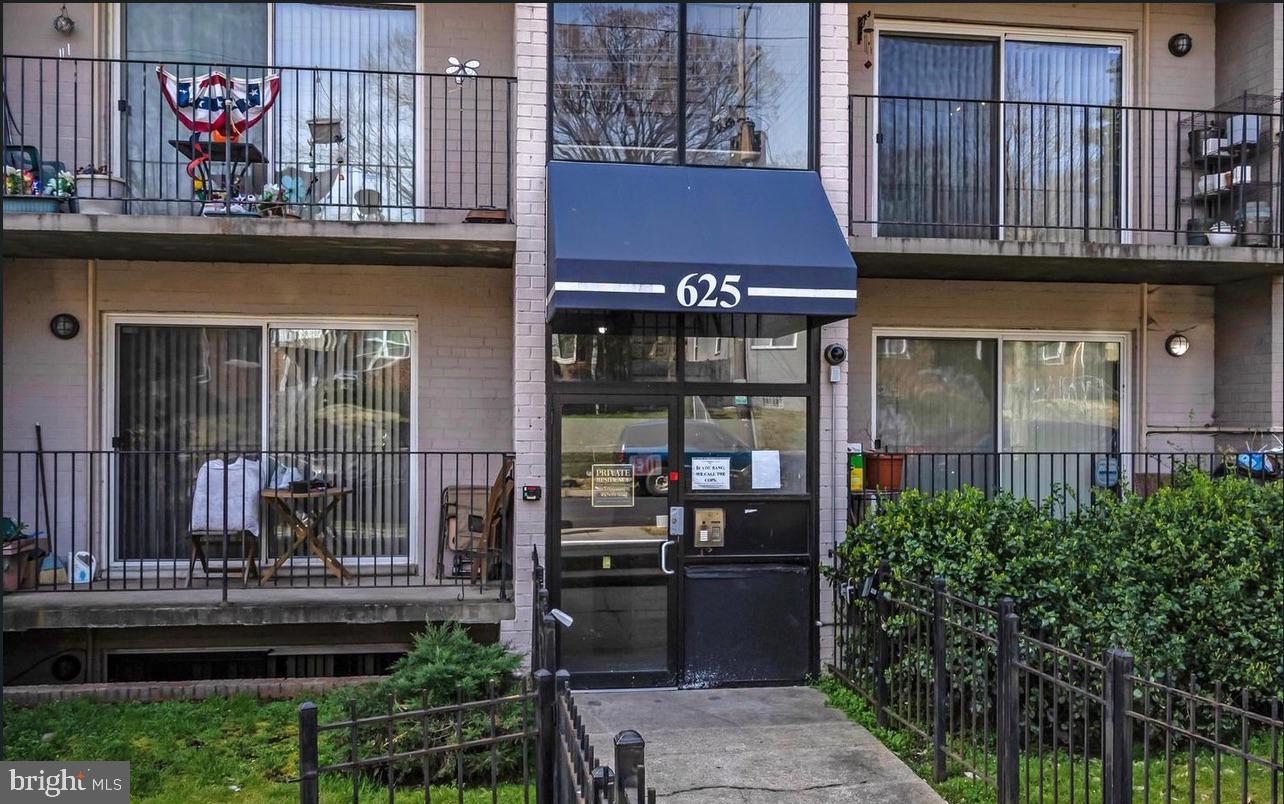 625 CHESAPEAKE ST SE #207, WASHINGTON, District Of Columbia 20032, 2 Bedrooms Bedrooms, ,1 BathroomBathrooms,Residential,For sale,625 CHESAPEAKE ST SE #207,DCDC2248536 MLS # DCDC2248536