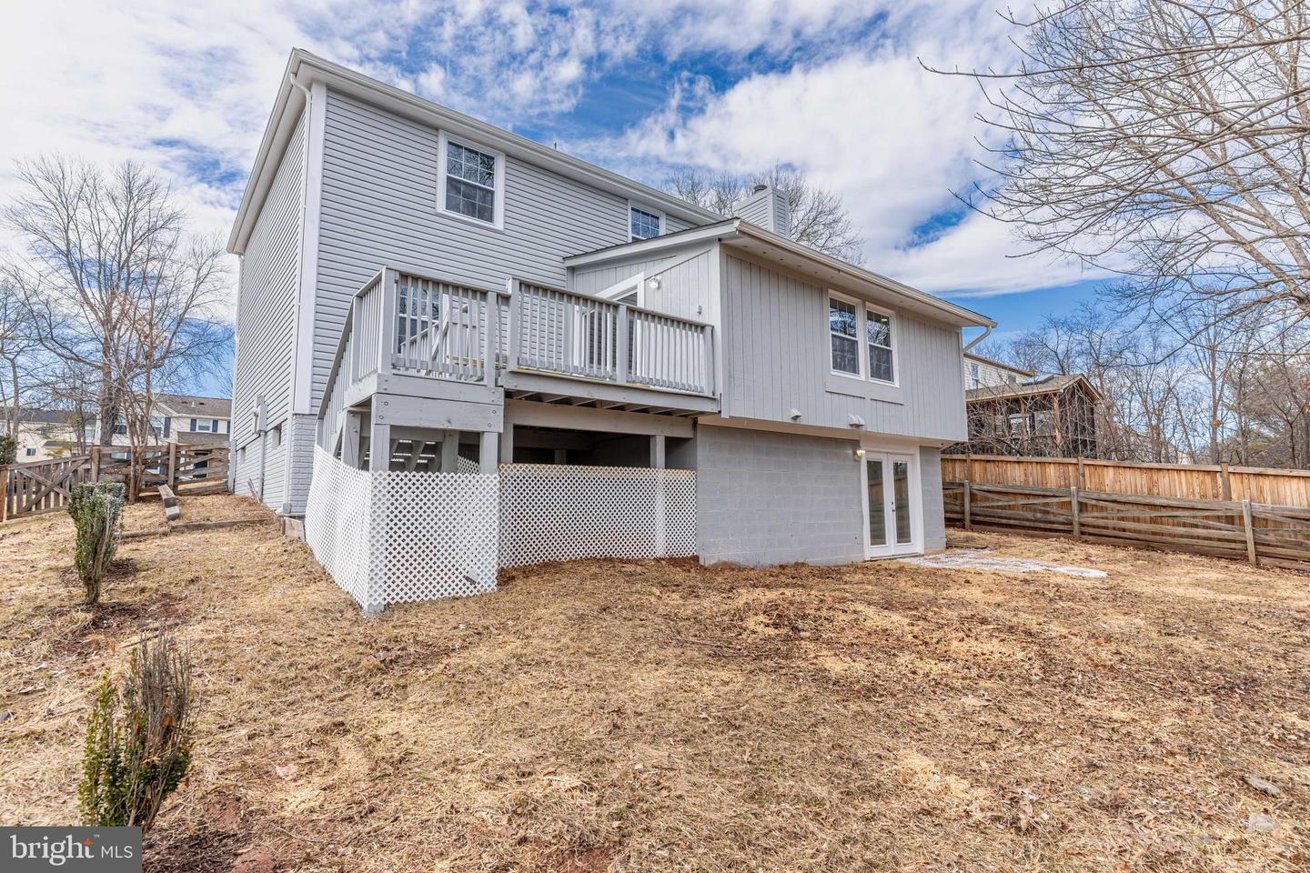 214 LESLIE CT, STERLING, Virginia 20164, 4 Bedrooms Bedrooms, ,3 BathroomsBathrooms,Residential,For sale,214 LESLIE CT,VALO2117212 MLS # VALO2117212