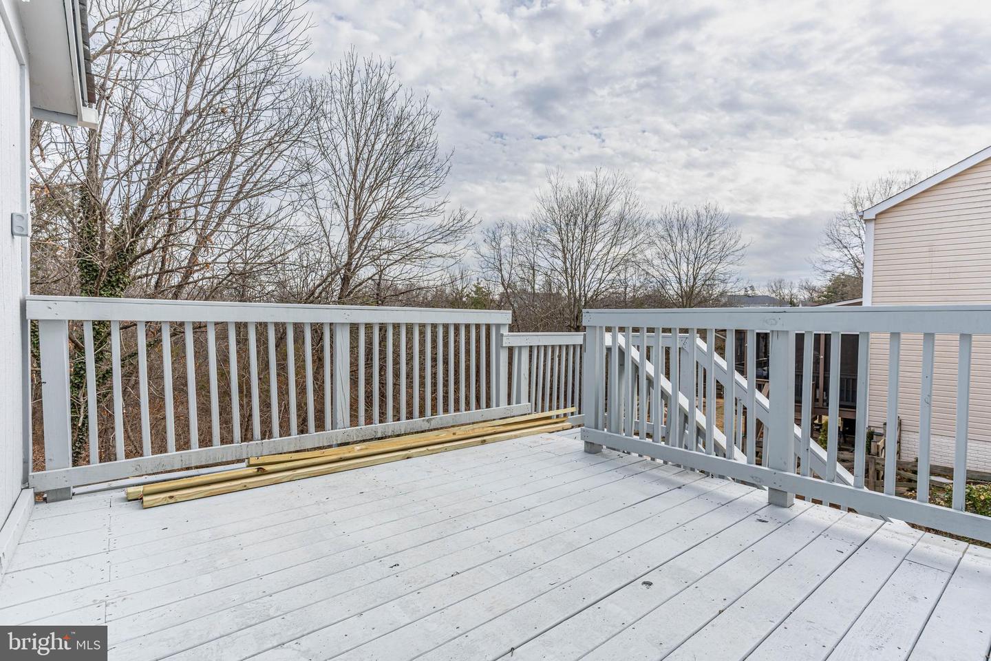 214 LESLIE CT, STERLING, Virginia 20164, 4 Bedrooms Bedrooms, ,3 BathroomsBathrooms,Residential,For sale,214 LESLIE CT,VALO2117212 MLS # VALO2117212