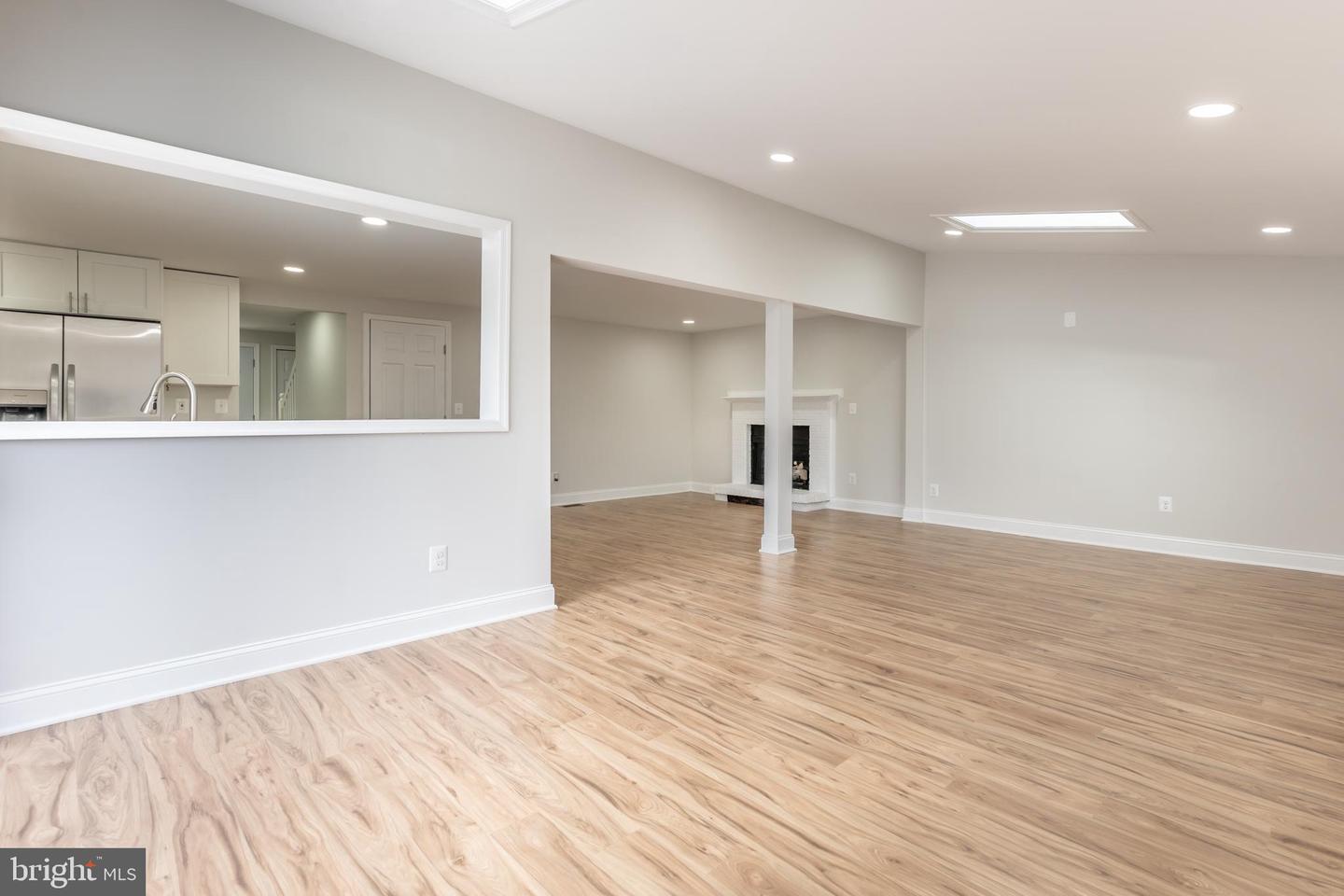 214 LESLIE CT, STERLING, Virginia 20164, 4 Bedrooms Bedrooms, ,3 BathroomsBathrooms,Residential,For sale,214 LESLIE CT,VALO2117212 MLS # VALO2117212