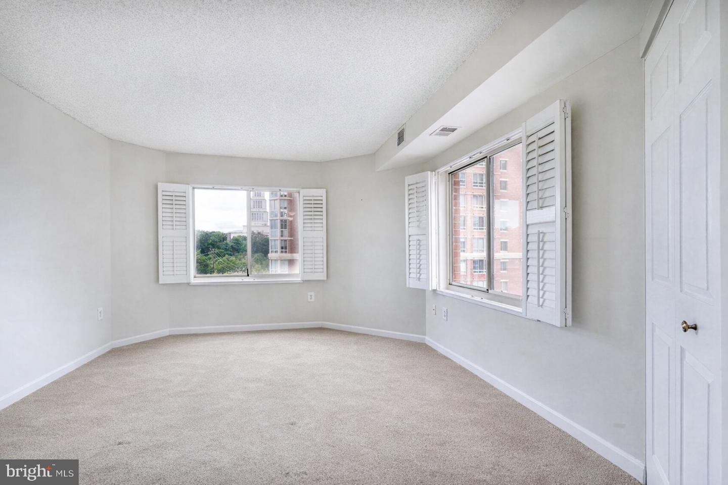 2151 JAMIESON AVE #809, ALEXANDRIA, Virginia 22314, 3 Bedrooms Bedrooms, ,2 BathroomsBathrooms,Residential,For sale,2151 JAMIESON AVE #809,VAAX2054686 MLS # VAAX2054686