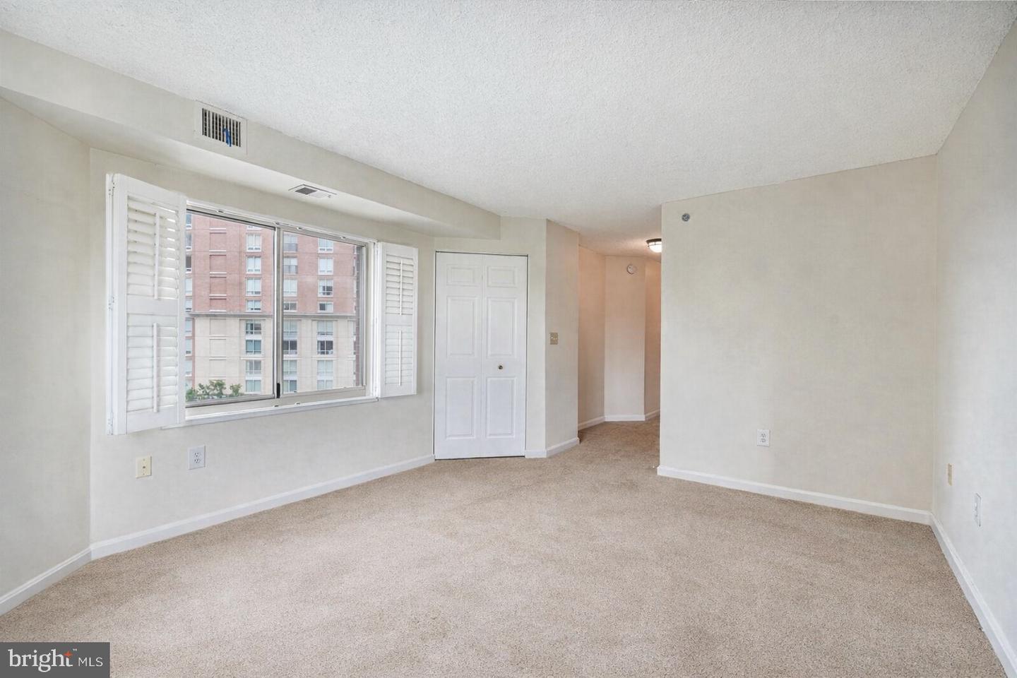 2151 JAMIESON AVE #809, ALEXANDRIA, Virginia 22314, 3 Bedrooms Bedrooms, ,2 BathroomsBathrooms,Residential,For sale,2151 JAMIESON AVE #809,VAAX2054686 MLS # VAAX2054686