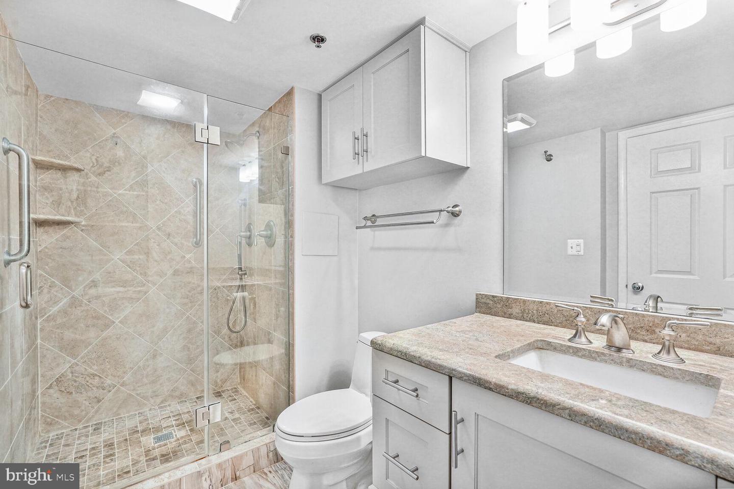 2151 JAMIESON AVE #809, ALEXANDRIA, Virginia 22314, 3 Bedrooms Bedrooms, ,2 BathroomsBathrooms,Residential,For sale,2151 JAMIESON AVE #809,VAAX2054686 MLS # VAAX2054686