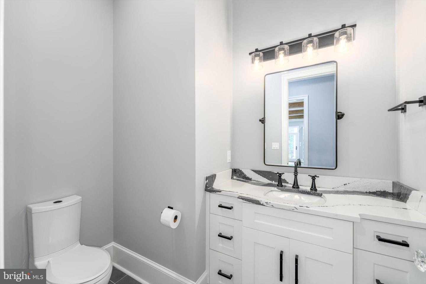 7622 FARMVILLE RD, FARMVILLE, Virginia 23901, 6 Bedrooms Bedrooms, ,6 BathroomsBathrooms,Residential,For sale,7622 FARMVILLE RD,VAPE2000116 MLS # VAPE2000116