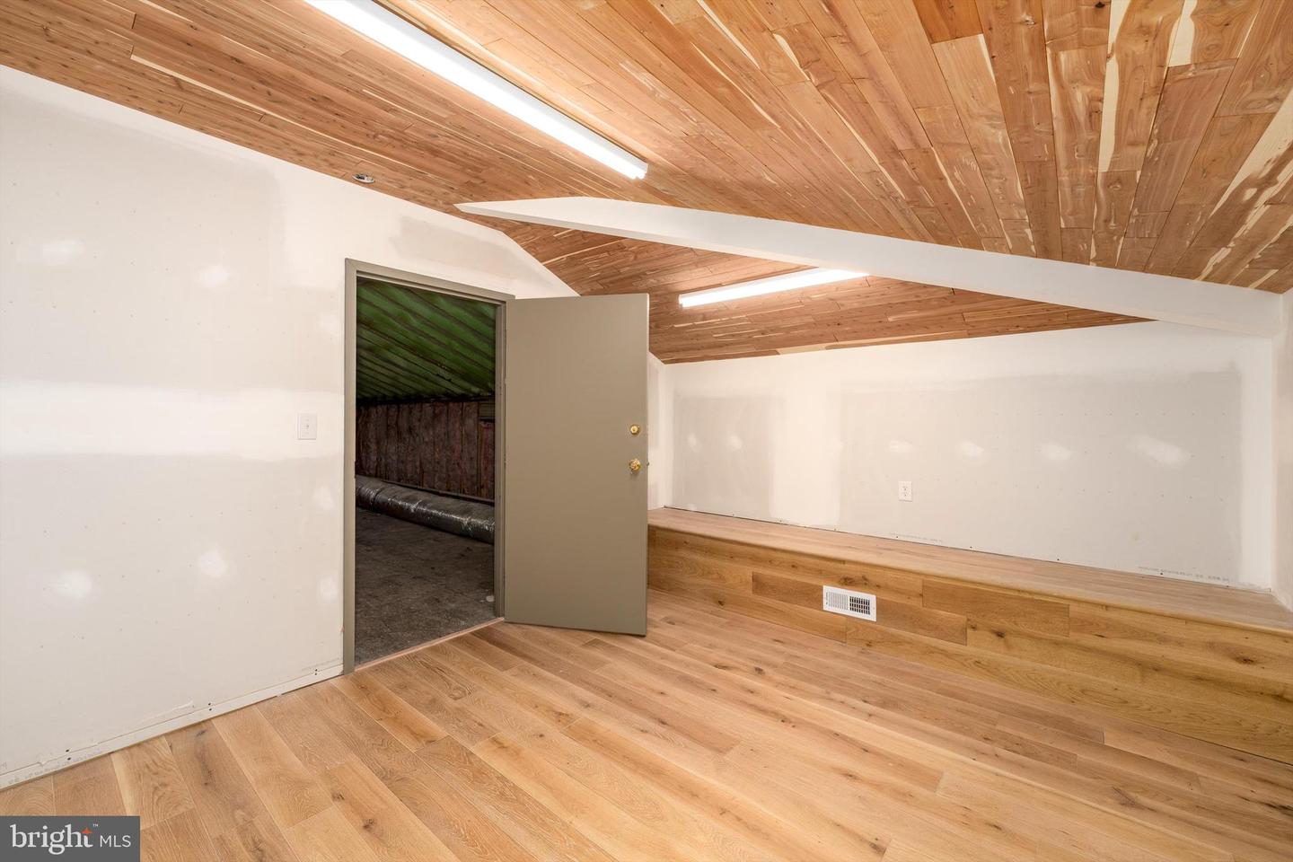 7622 FARMVILLE RD, FARMVILLE, Virginia 23901, 6 Bedrooms Bedrooms, ,6 BathroomsBathrooms,Residential,For sale,7622 FARMVILLE RD,VAPE2000116 MLS # VAPE2000116