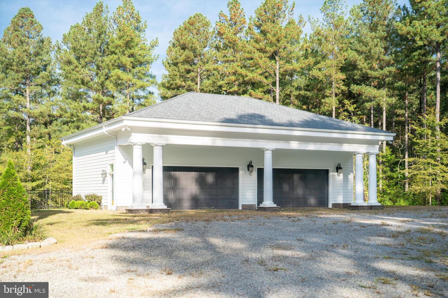 7622 FARMVILLE RD, FARMVILLE, Virginia 23901, 6 Bedrooms Bedrooms, ,6 BathroomsBathrooms,Residential,For sale,7622 FARMVILLE RD,VAPE2000116 MLS # VAPE2000116