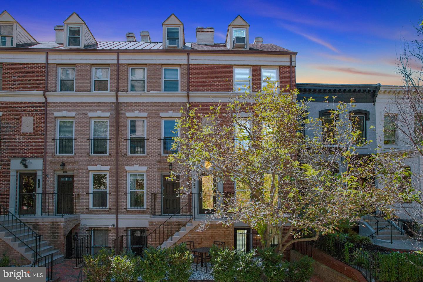 1616 Q ST NW #14, WASHINGTON, District Of Columbia 20009, 2 Bedrooms Bedrooms, ,2 BathroomsBathrooms,Residential,For sale,1616 Q ST NW #14,DCDC2248548 MLS # DCDC2248548