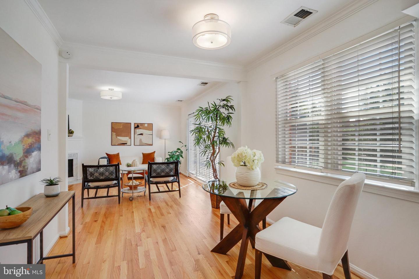 1616 Q ST NW #14, WASHINGTON, District Of Columbia 20009, 2 Bedrooms Bedrooms, ,2 BathroomsBathrooms,Residential,For sale,1616 Q ST NW #14,DCDC2248548 MLS # DCDC2248548