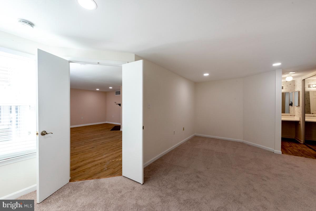 4356 PEMBROOK VILLAGE DR #65, ALEXANDRIA, Virginia 22309, 2 Bedrooms Bedrooms, ,2 BathroomsBathrooms,Residential,For sale,4356 PEMBROOK VILLAGE DR #65,VAFX2293676 MLS # VAFX2293676