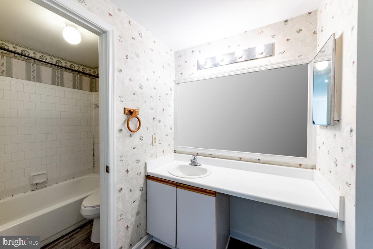 4356 PEMBROOK VILLAGE DR #65, ALEXANDRIA, Virginia 22309, 2 Bedrooms Bedrooms, ,2 BathroomsBathrooms,Residential,For sale,4356 PEMBROOK VILLAGE DR #65,VAFX2293676 MLS # VAFX2293676