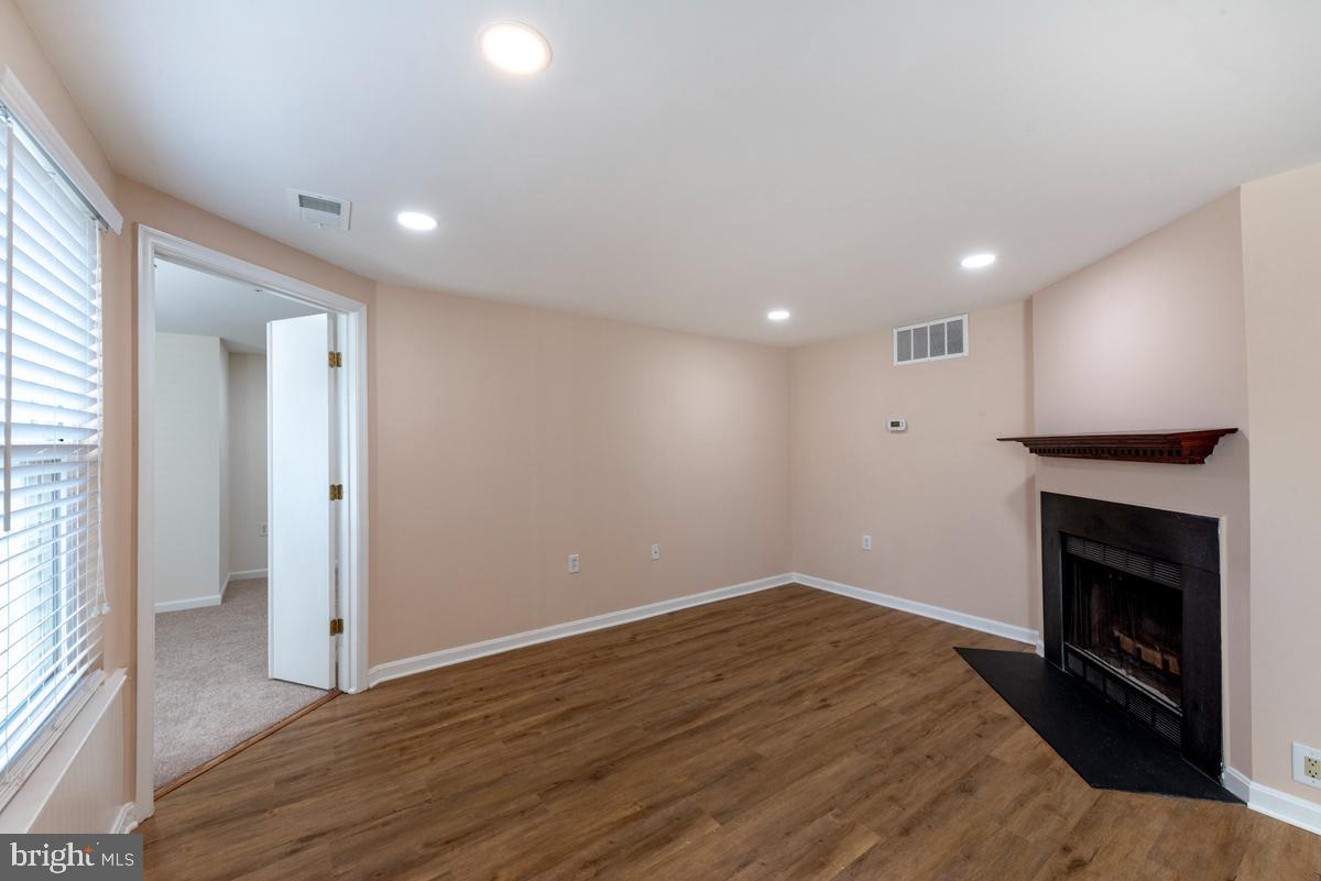 4356 PEMBROOK VILLAGE DR #65, ALEXANDRIA, Virginia 22309, 2 Bedrooms Bedrooms, ,2 BathroomsBathrooms,Residential,For sale,4356 PEMBROOK VILLAGE DR #65,VAFX2293676 MLS # VAFX2293676