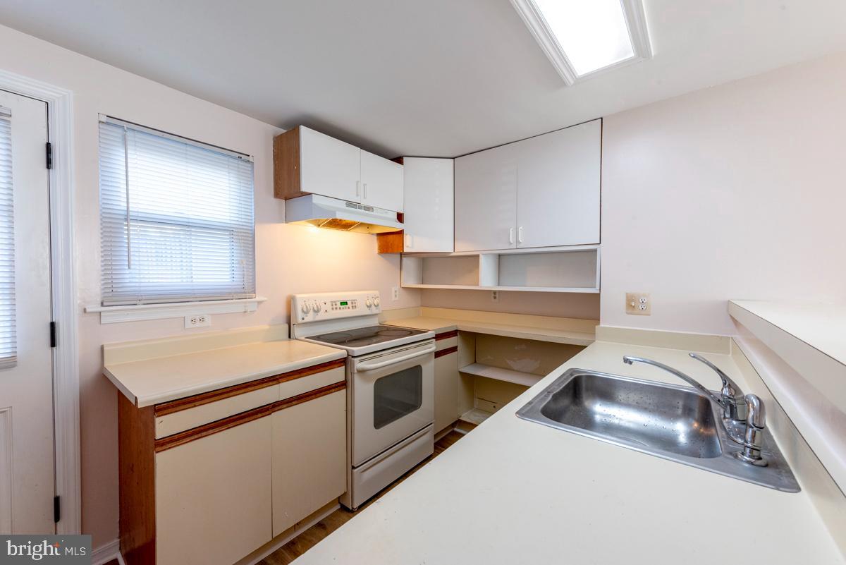 4356 PEMBROOK VILLAGE DR #65, ALEXANDRIA, Virginia 22309, 2 Bedrooms Bedrooms, ,2 BathroomsBathrooms,Residential,For sale,4356 PEMBROOK VILLAGE DR #65,VAFX2293676 MLS # VAFX2293676