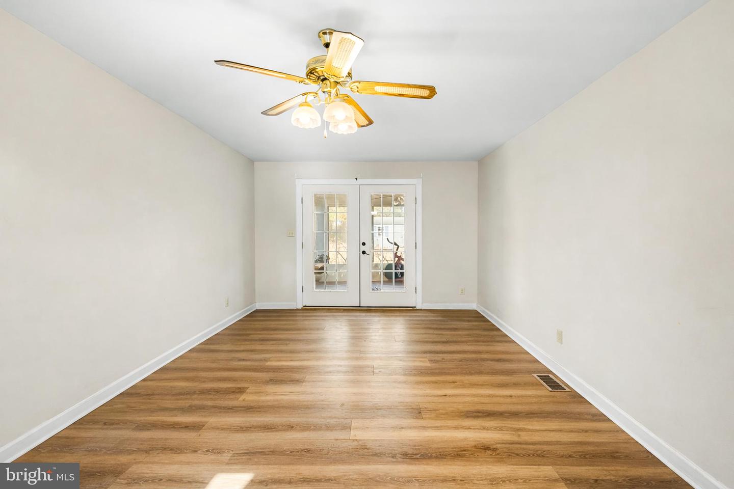 139 WAKEFIELD ST, MONTROSS, Virginia 22520, 4 Bedrooms Bedrooms, ,3 BathroomsBathrooms,Residential,For sale,139 WAKEFIELD ST,VAWE2010584 MLS # VAWE2010584