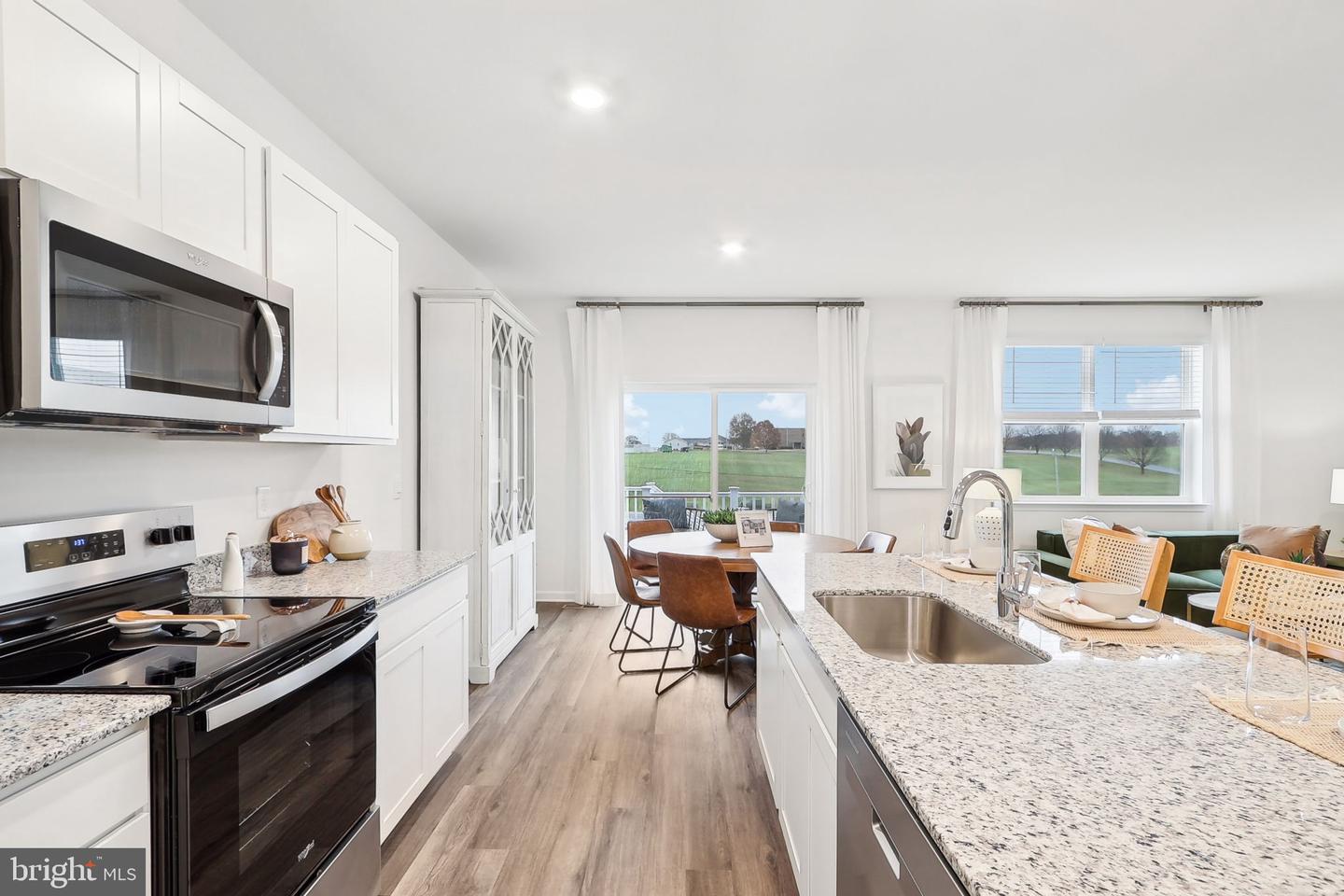 106 LEMLEY DR, STEPHENS CITY, Virginia 22655, 5 Bedrooms Bedrooms, ,4 BathroomsBathrooms,Residential,For sale,106 LEMLEY DR,VAFV2039900 MLS # VAFV2039900