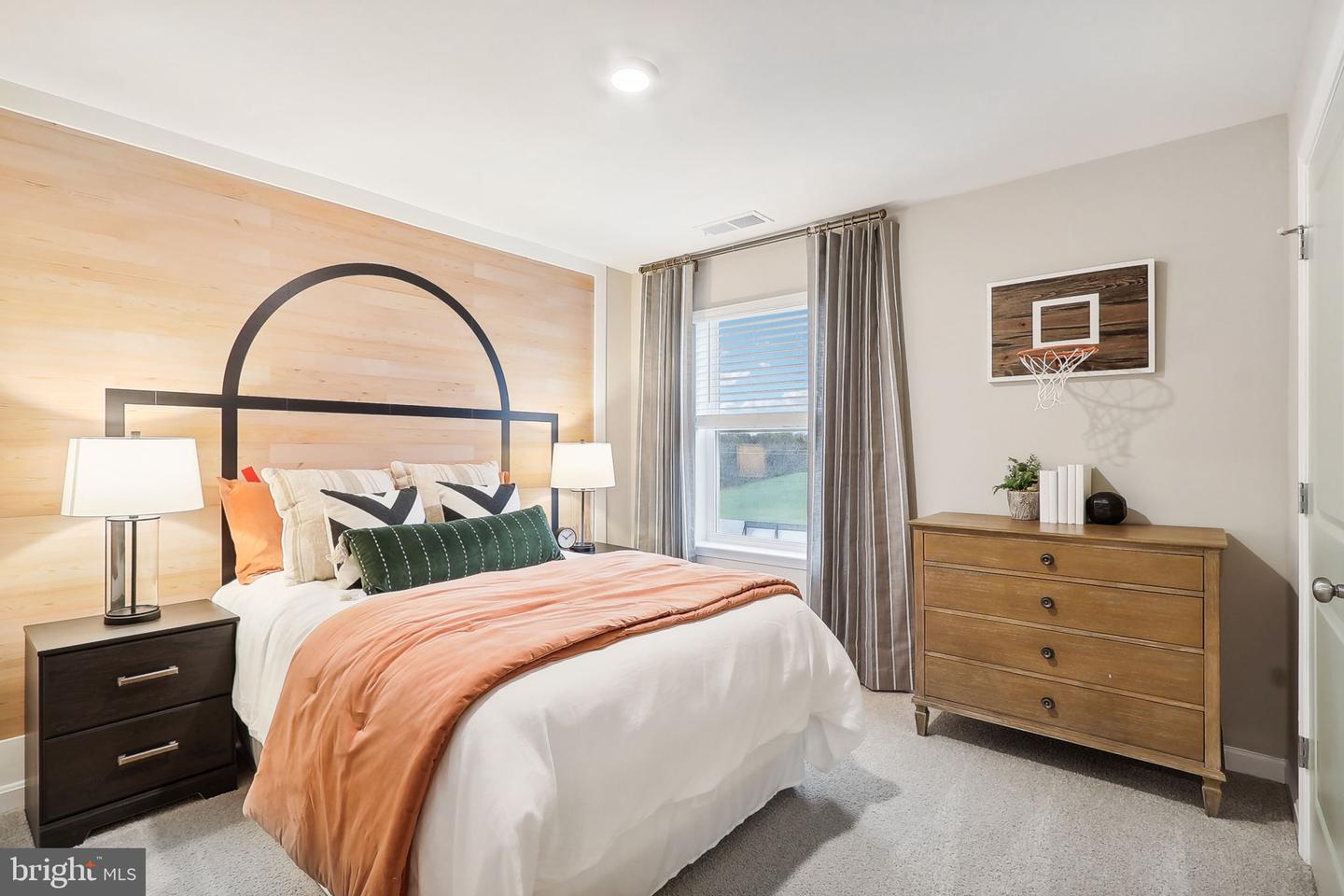 106 LEMLEY DR, STEPHENS CITY, Virginia 22655, 5 Bedrooms Bedrooms, ,4 BathroomsBathrooms,Residential,For sale,106 LEMLEY DR,VAFV2039900 MLS # VAFV2039900