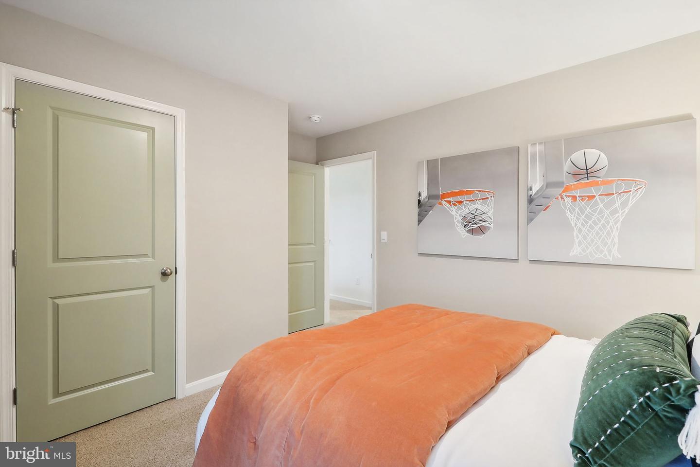 106 LEMLEY DR, STEPHENS CITY, Virginia 22655, 5 Bedrooms Bedrooms, ,4 BathroomsBathrooms,Residential,For sale,106 LEMLEY DR,VAFV2039900 MLS # VAFV2039900