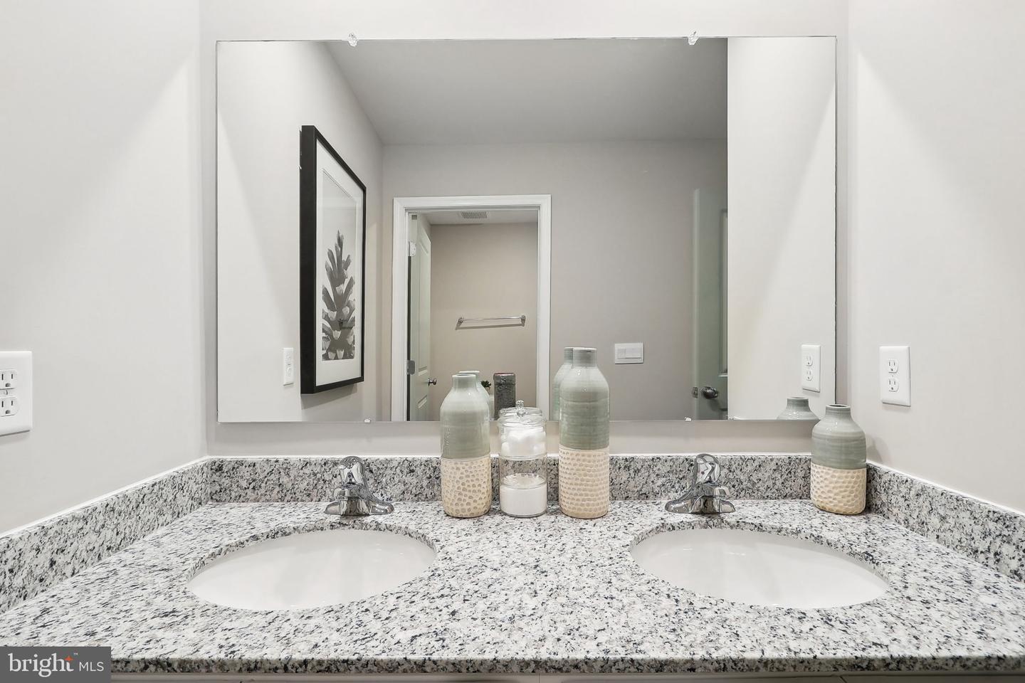 106 LEMLEY DR, STEPHENS CITY, Virginia 22655, 5 Bedrooms Bedrooms, ,4 BathroomsBathrooms,Residential,For sale,106 LEMLEY DR,VAFV2039900 MLS # VAFV2039900