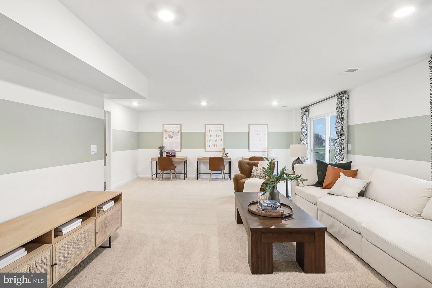 106 LEMLEY DR, STEPHENS CITY, Virginia 22655, 5 Bedrooms Bedrooms, ,4 BathroomsBathrooms,Residential,For sale,106 LEMLEY DR,VAFV2039900 MLS # VAFV2039900