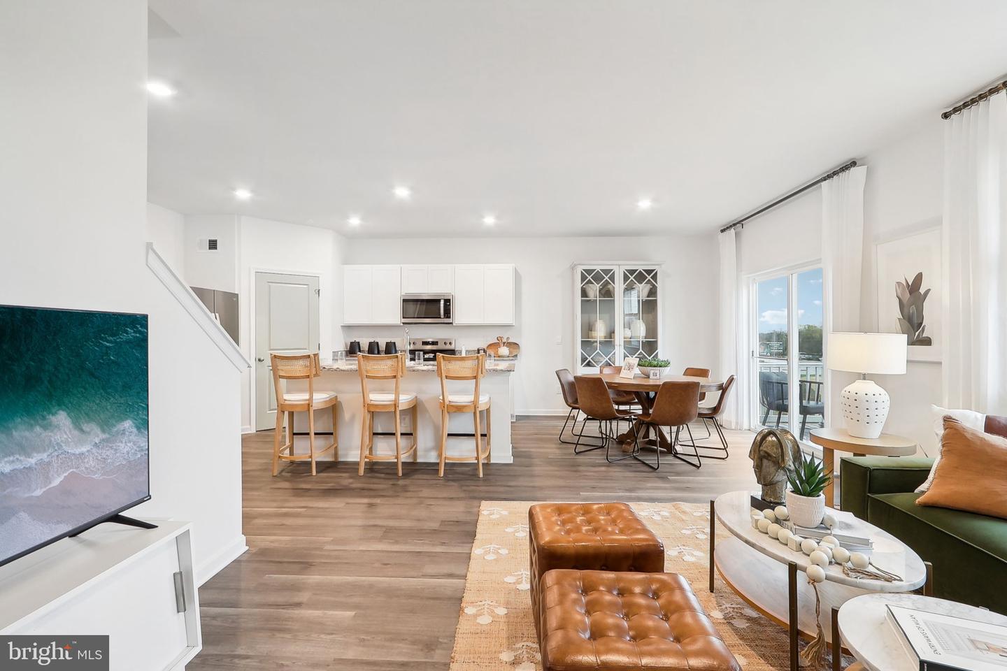 106 LEMLEY DR, STEPHENS CITY, Virginia 22655, 5 Bedrooms Bedrooms, ,4 BathroomsBathrooms,Residential,For sale,106 LEMLEY DR,VAFV2039900 MLS # VAFV2039900