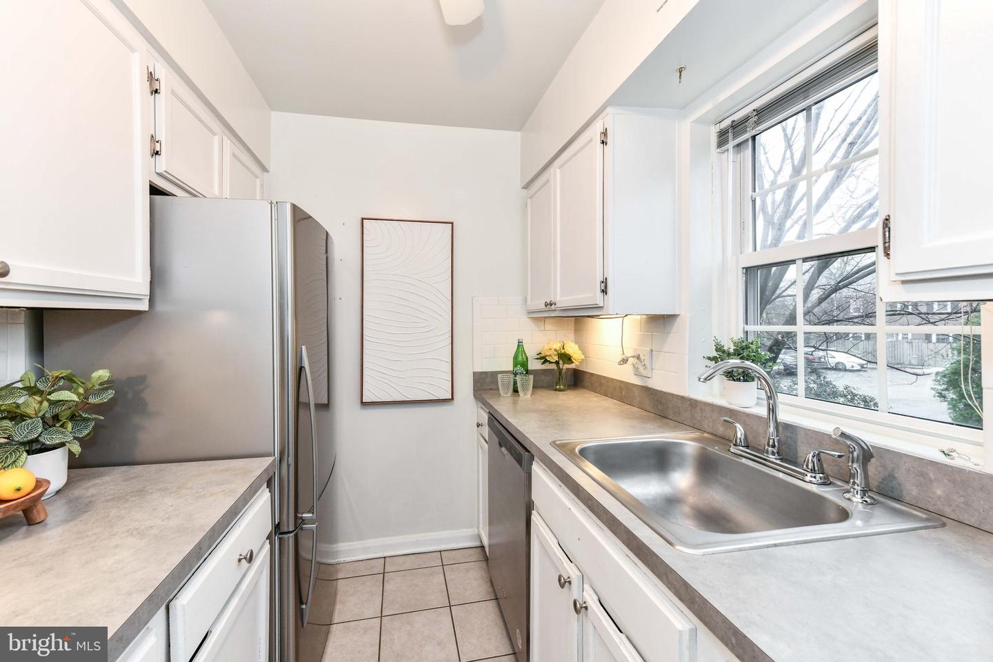 3279 S STAFFORD ST #B2, ARLINGTON, Virginia 22206, 3 Bedrooms Bedrooms, ,2 BathroomsBathrooms,Residential,For sale,3279 S STAFFORD ST #B2,VAAR2069560 MLS # VAAR2069560