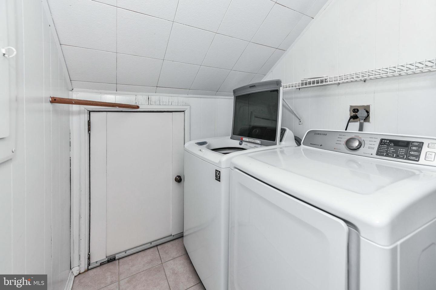 3279 S STAFFORD ST #B2, ARLINGTON, Virginia 22206, 3 Bedrooms Bedrooms, ,2 BathroomsBathrooms,Residential,For sale,3279 S STAFFORD ST #B2,VAAR2069560 MLS # VAAR2069560