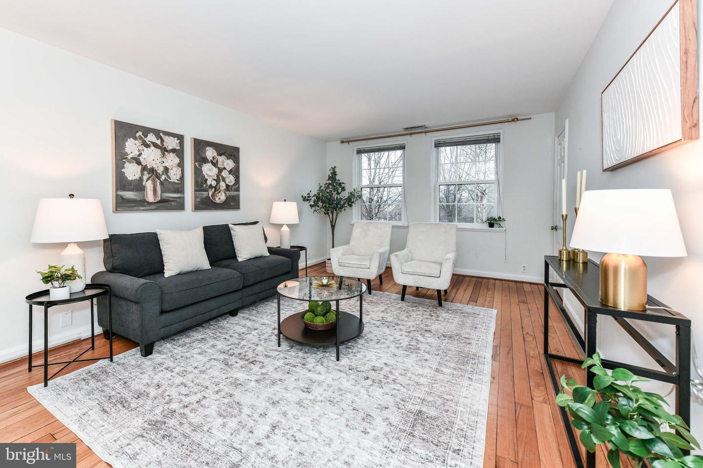 3279 S STAFFORD ST #B2, ARLINGTON, Virginia 22206, 3 Bedrooms Bedrooms, ,2 BathroomsBathrooms,Residential,For sale,3279 S STAFFORD ST #B2,VAAR2069560 MLS # VAAR2069560