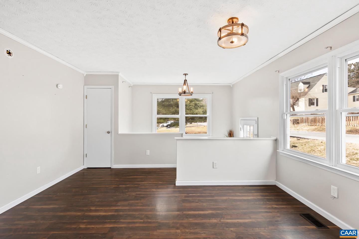 112 LEE ST, STAUNTON, Virginia 24401, 4 Bedrooms Bedrooms, ,2 BathroomsBathrooms,Residential,For sale,112 LEE ST,673881 MLS # 673881