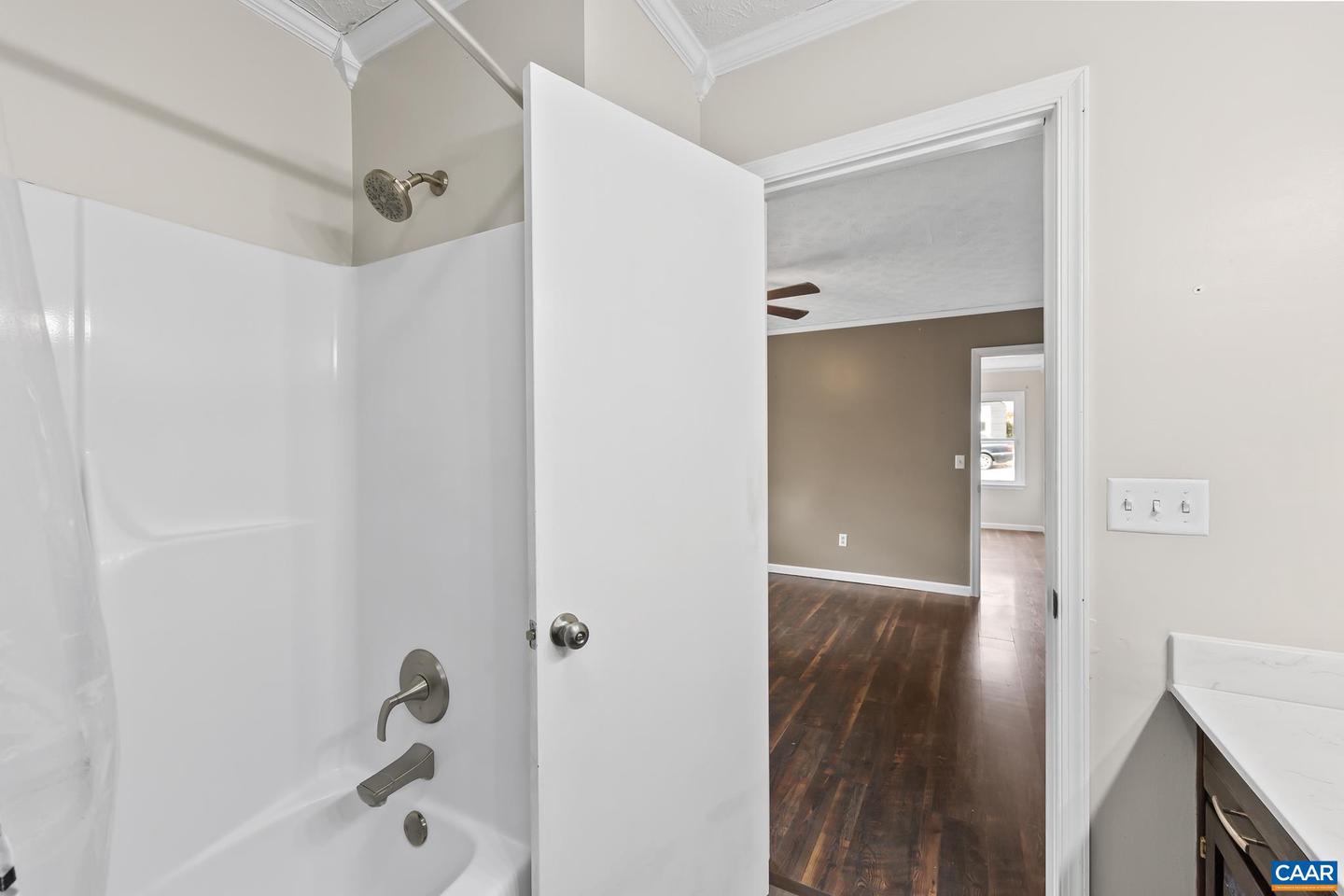 112 LEE ST, STAUNTON, Virginia 24401, 4 Bedrooms Bedrooms, ,2 BathroomsBathrooms,Residential,For sale,112 LEE ST,673881 MLS # 673881