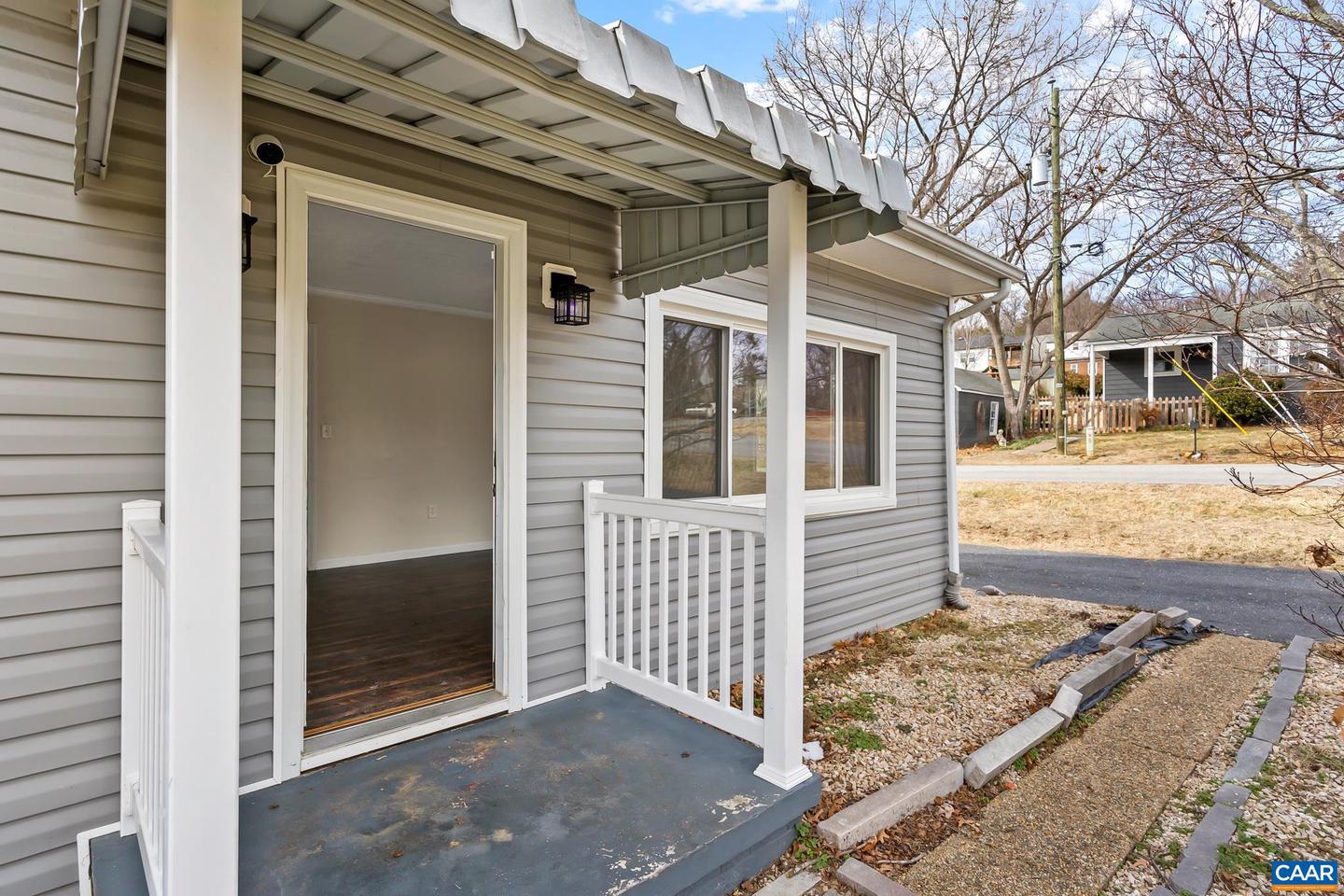 112 LEE ST, STAUNTON, Virginia 24401, 4 Bedrooms Bedrooms, ,2 BathroomsBathrooms,Residential,For sale,112 LEE ST,673881 MLS # 673881