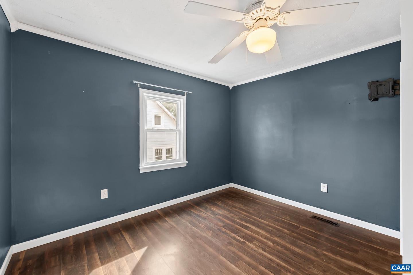 112 LEE ST, STAUNTON, Virginia 24401, 4 Bedrooms Bedrooms, ,2 BathroomsBathrooms,Residential,For sale,112 LEE ST,673881 MLS # 673881