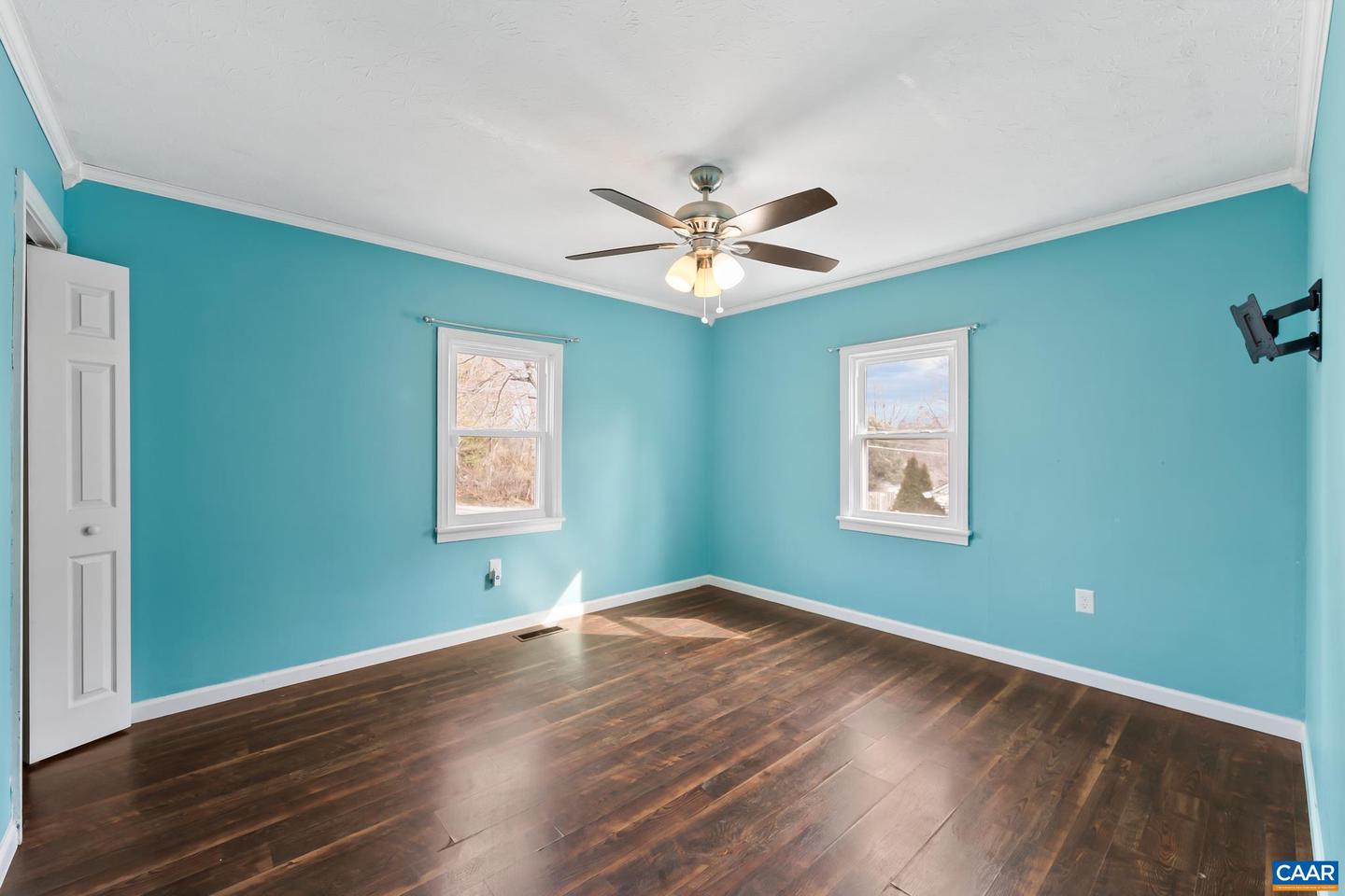 112 LEE ST, STAUNTON, Virginia 24401, 4 Bedrooms Bedrooms, ,2 BathroomsBathrooms,Residential,For sale,112 LEE ST,673881 MLS # 673881