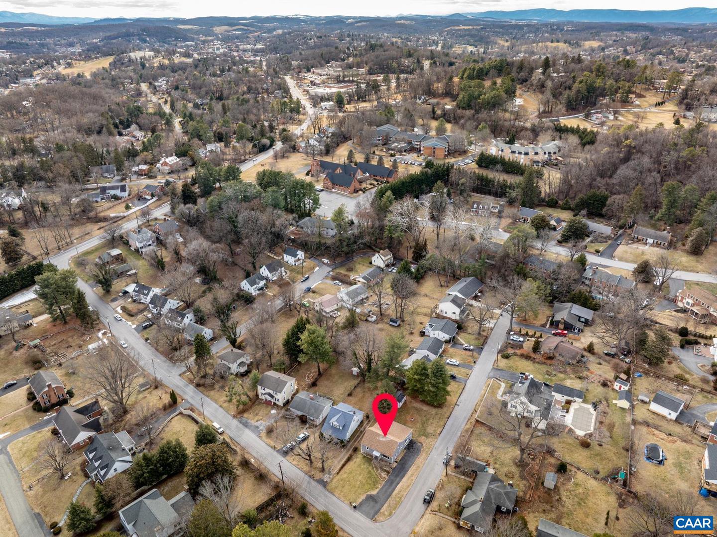 112 LEE ST, STAUNTON, Virginia 24401, 4 Bedrooms Bedrooms, ,2 BathroomsBathrooms,Residential,For sale,112 LEE ST,673881 MLS # 673881